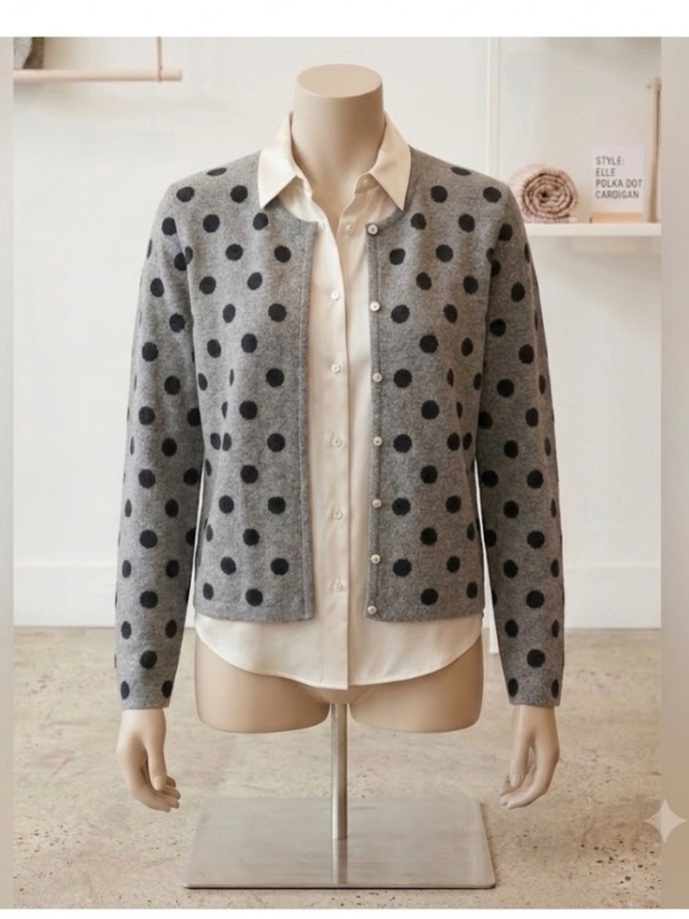 ELLE Women’s Gray‎ Polka Dot Cardigan Small